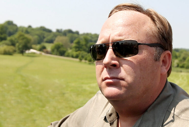 Alex Jones (Getty/Oli Scarff)