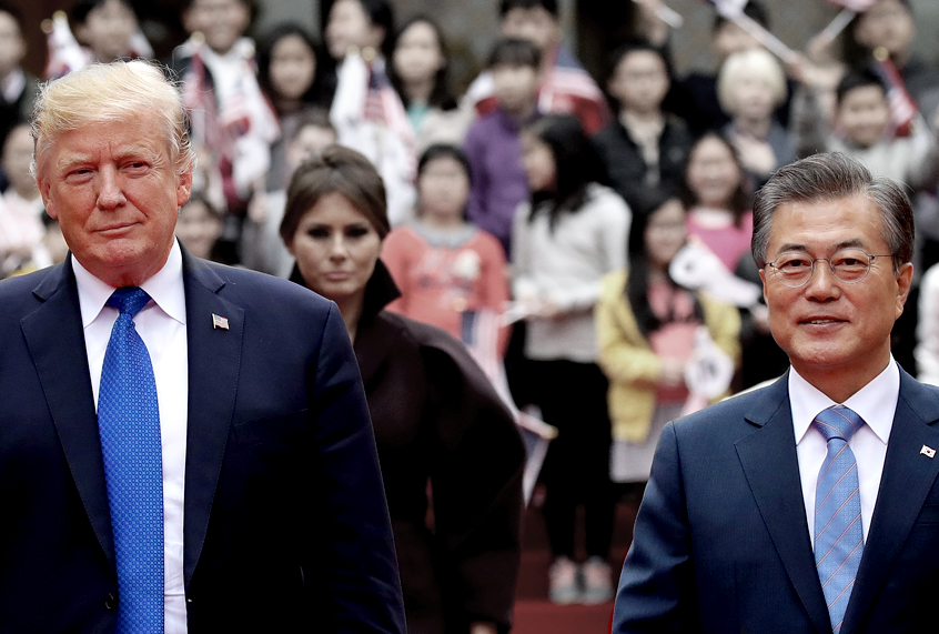 Donald Trump and South Korean President Moon Jae-In (Getty/Chung Sung-Jun)