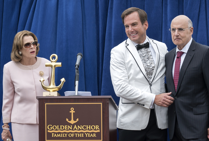 Jessica Walter, Will Arnett, Jeffrey Tambor in "Arrested Development" (Netflix/Saeed Adyani)