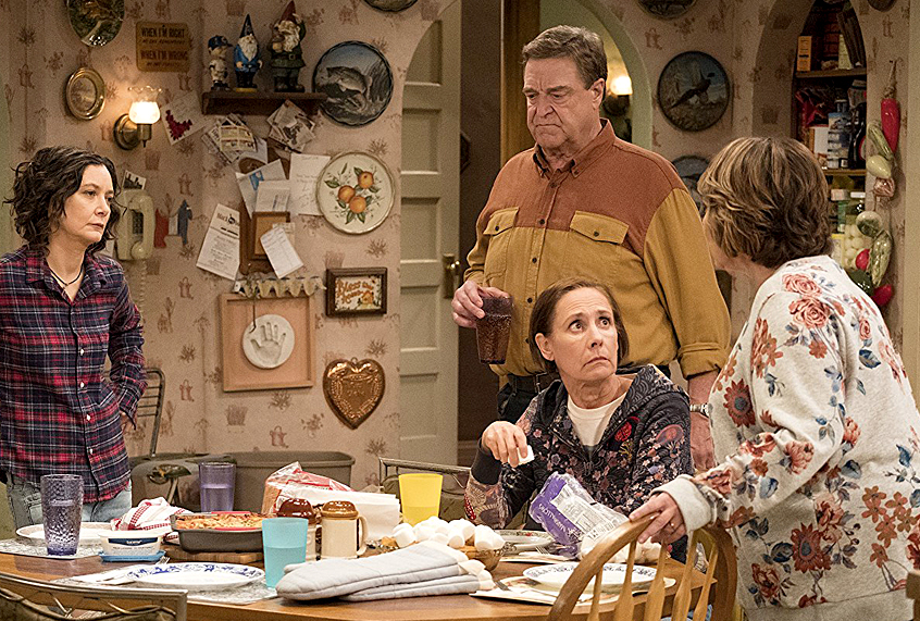 Sara Gilbert, John Goodman,  Laurie Metcalf, and Roseanne Barr in "Roseanne" (ABC)