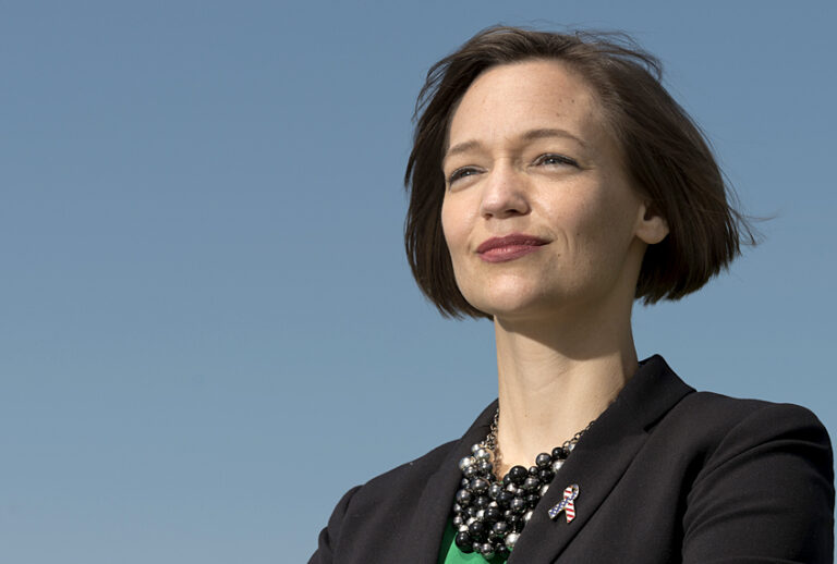 Tabitha Isner (A Bob F)