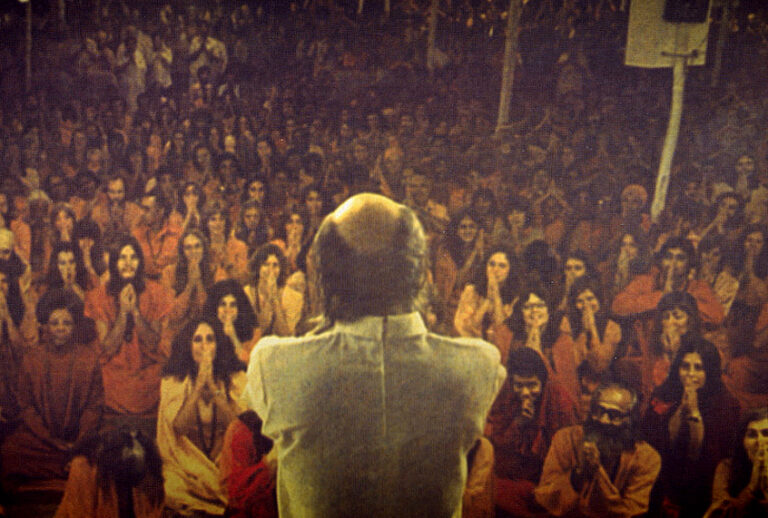 Bhagwan Rajneesh in "Wild Wild Country" (Netflix)