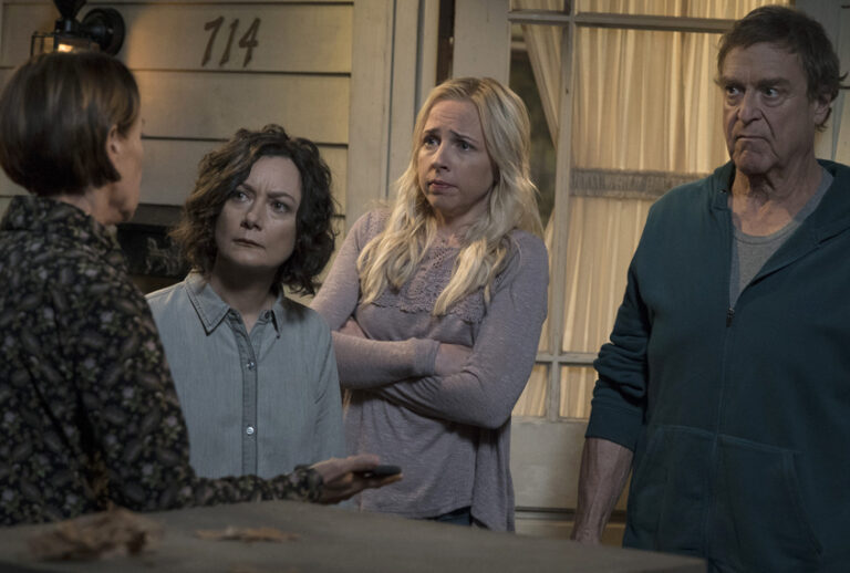 Laurie Metcalf, Sara Gilbert, Lecy Goranson, and John Goodman in  "The Conners" (ABC/Eric McCandless)