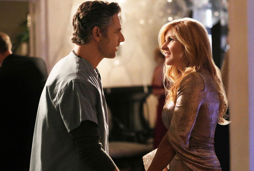 Eric Bana as John Meehan and Connie Britton as Debra Newell in "Dirty John" (Jordin Althaus/Bravo)