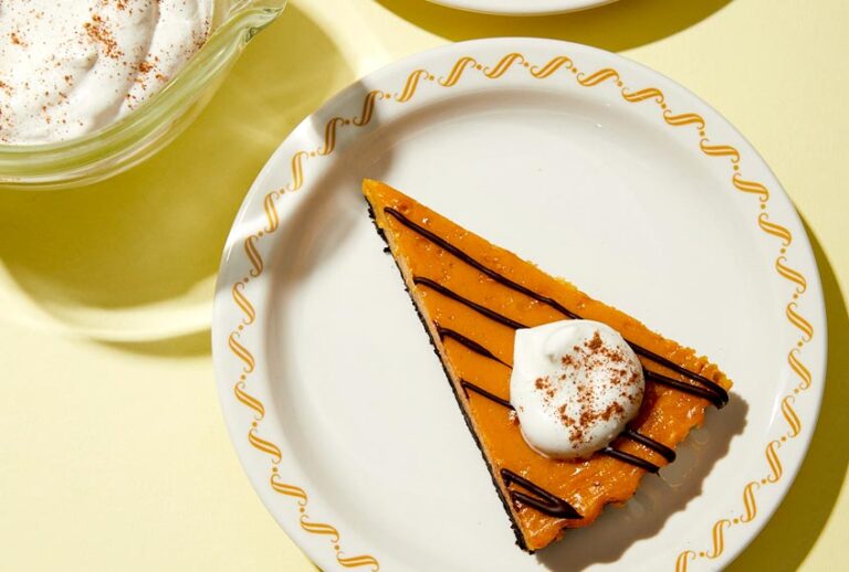 Pumpkin Chocolate Tart with Cinnamon Whipped Cream (Alice Gao)