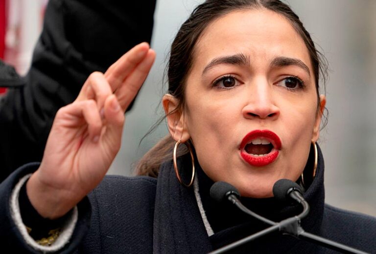 Alexandria Ocasio-Cortez (Getty/Don Emmert)