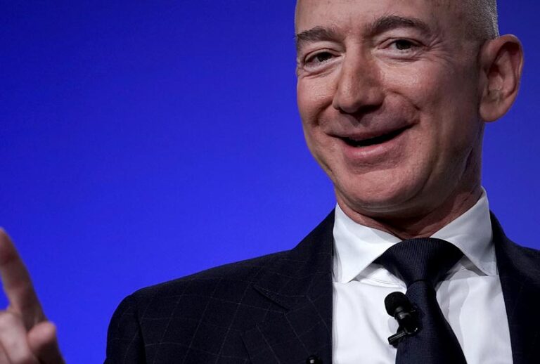 Jeff Bezos (Getty/Alex Wong)