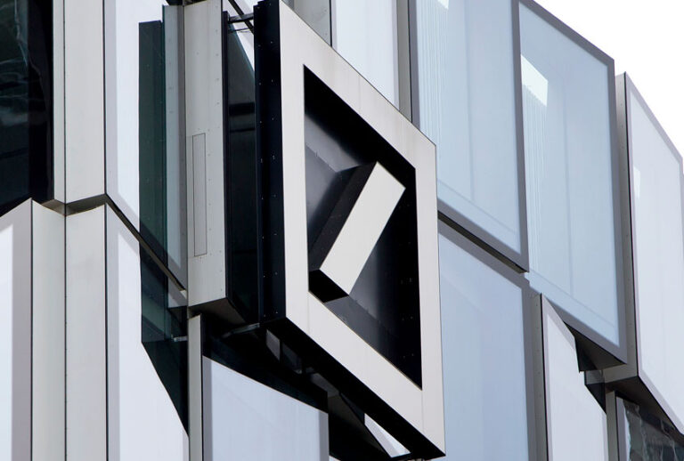 Deutsche Bank (AP/Michael Probst)
