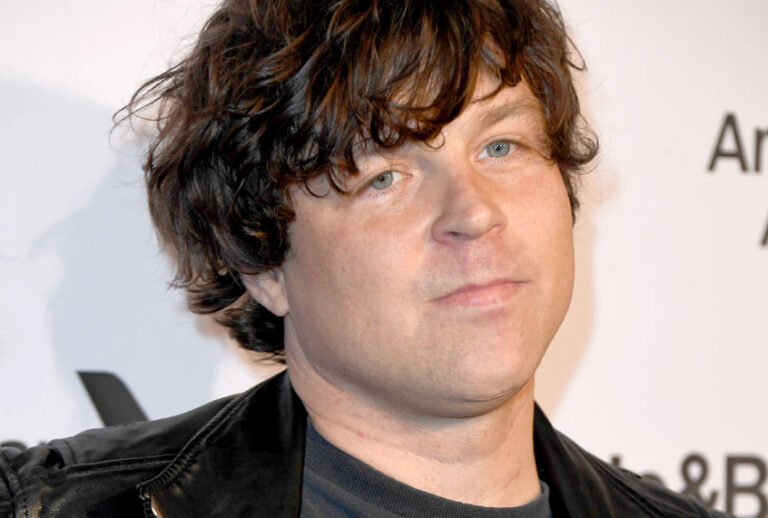 Ryan Adams (Frazer Harrison)