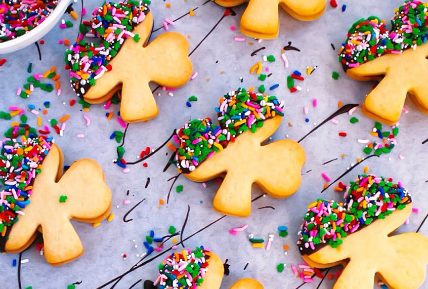 Shamrock cookies (ButtercreamBlondie.com)