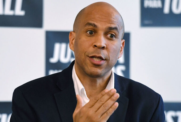 Sen. Cory Booker (D-NJ) (Getty/Ethan Miller/)
