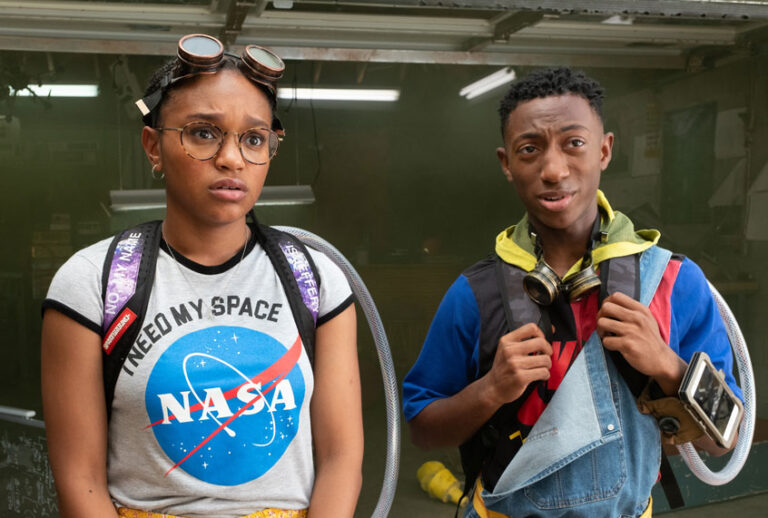 Eden Duncan-Smith and Danté Crichlow in "See You Yesterday" (Linda Kallerüs)