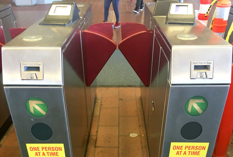 New BART turnstiles (Nicole Karlis)