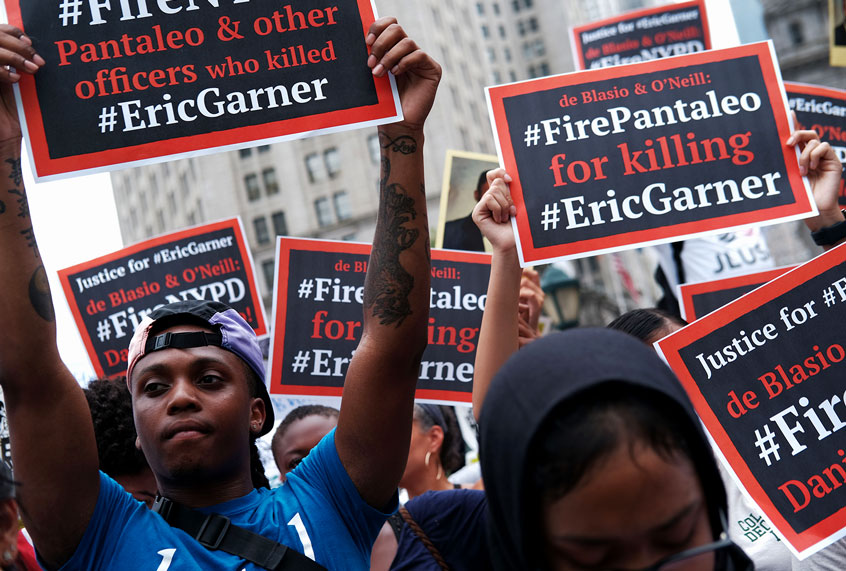 Protestors calling for the firing of Police Officer Daniel Pantaleo (Getty/Spencer Platt)