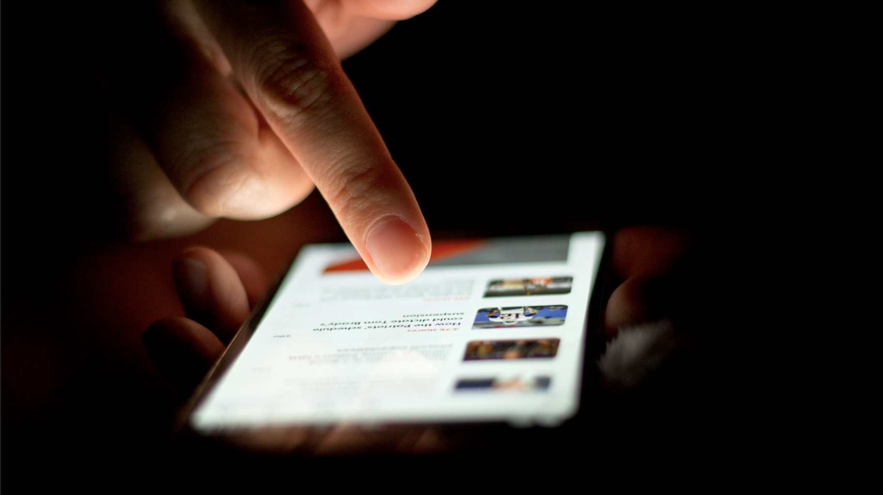 Close up of smartphone in hand (https://www.japanexperterna.se/?attachment_id=3068) is licensed under CC BY-SA 2.0 (https://creativecommons.org/licenses/by-sa/2.0/) (Photo by Marcus Richert/Japanexperterna.se)