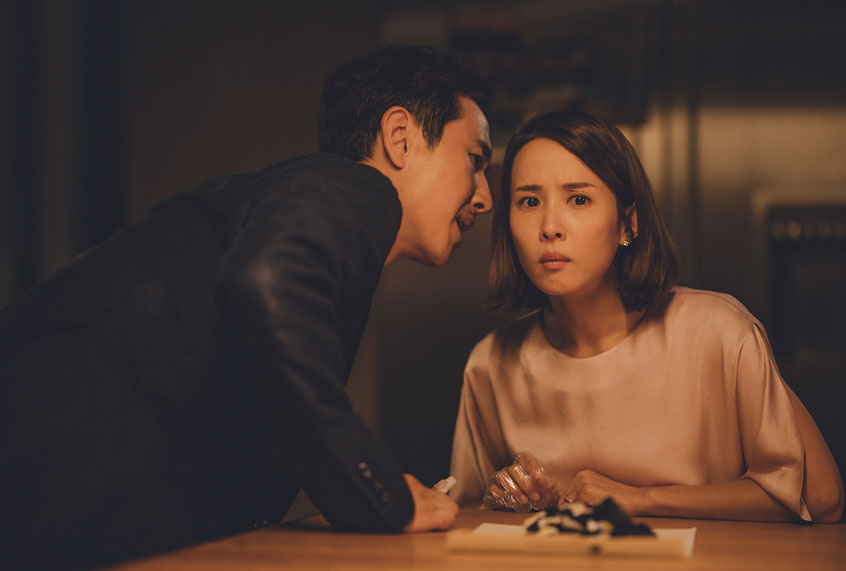 Mr. Park (Sun-kyun Lee) and Yeon-kyo Park (Yeo-jeong Jo) in Parasite. (Courtesy of NEON + CJ Entertainment)