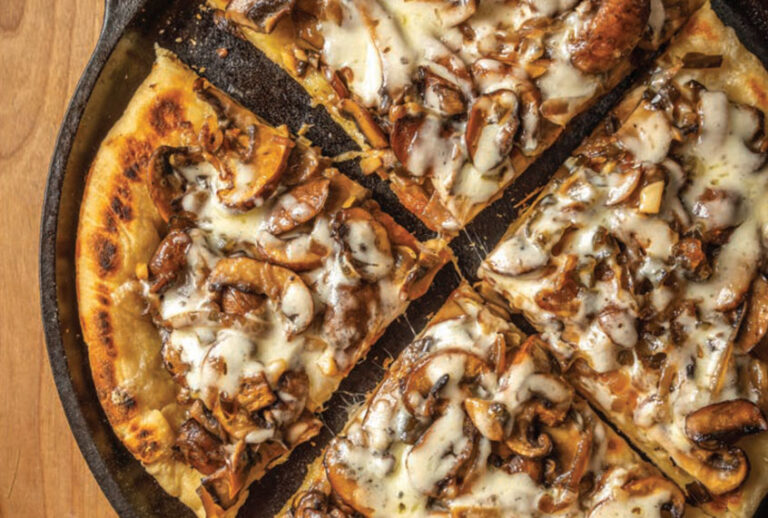 Sautéed Onion Mushroom Spicy Sweet Jalapeño Flatbread (Skyhorse Publishing)