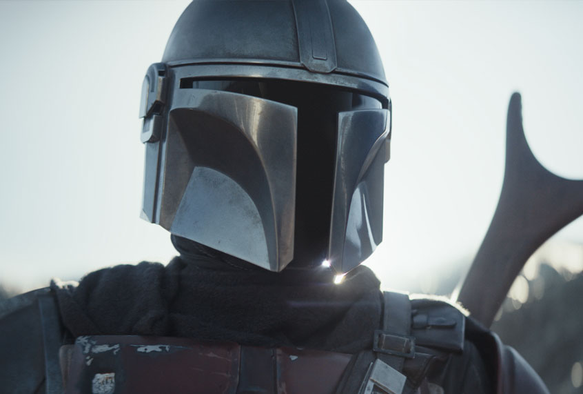 Pedro Pascal is The Mandalorian in the Disney+ series "The Mandalorian" (Francois Duhamel/Lucasfilm Ltd.)