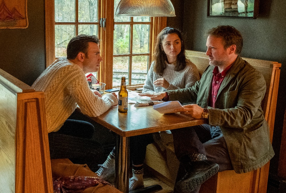 Behind the scenes of "Knives Out" with Chris Evans, Ana de Armas, and director Rian Johnson (Lionsgate)