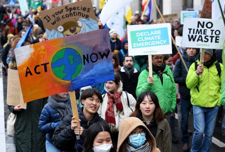 People take part in a "Youth Strike 4 Climate" protest against global warming and climate change (Dursun Aydemir/Anadolu Agency via Getty Images)