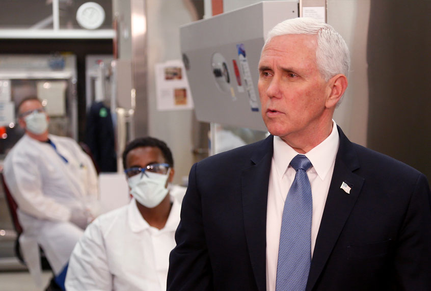 Vice President Mike Pence visits the molecular testing lab at Mayo Clinic (AP Photo/Jim Mone)
