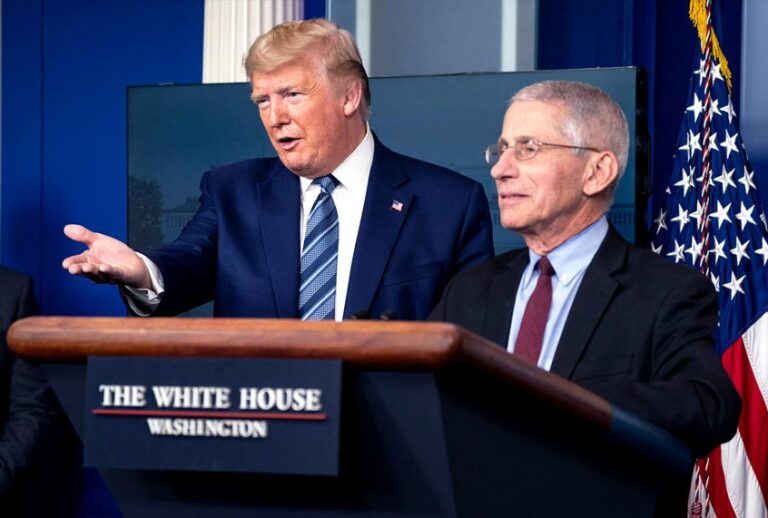 U.S. President Donald Trump and Anthony Fauci, director of the National Institute of Allergy and Infectious Diseases, hold a press briefing with members of the White House Coronavirus Task Force on April 5, 2020 (Sarah Silbiger/Getty Images)