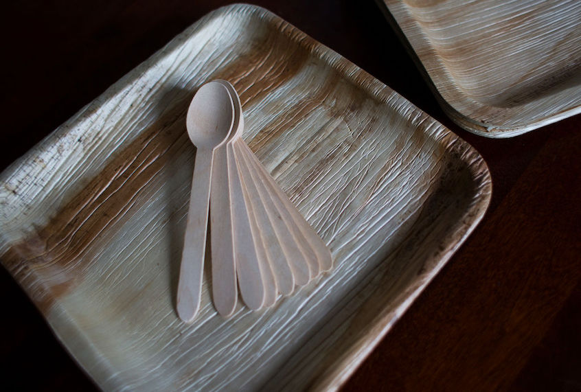 Biodegradable and compostable plates and utensils. (Derek Davis/Portland Portland Press Herald via Getty Images)