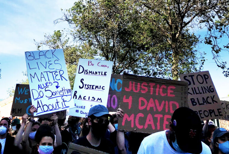 Protest on June 1 in Oakland, Calif. (Nicole Karlis)