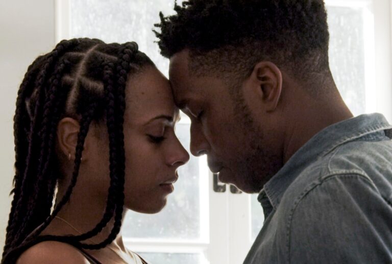 Nicolette Robinson and Leslie Odom Jr. in "Love in the Time of Corona" (Freeform)