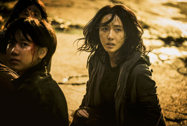 Lee Re & Lee Jung-hyun in "Train to Busan Presents: Peninsula" (Well Go Entertainment)