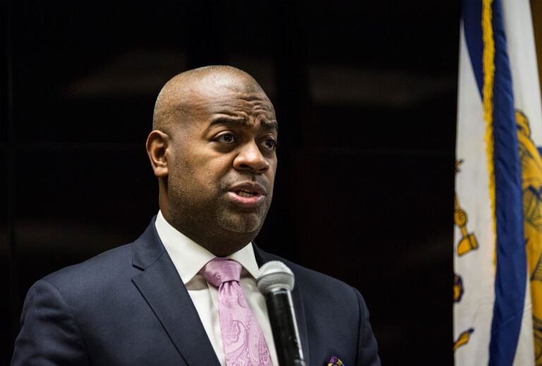 Newark Mayor Ras Baraka (Andrew Burton/Getty Images)