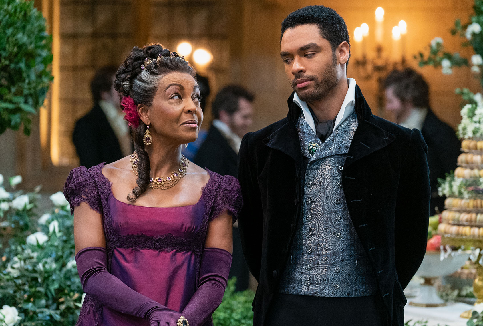 Regé-Jean Page and Adjoa Andoh in "Bridgerton" (Liam Daniel/Netflix)
