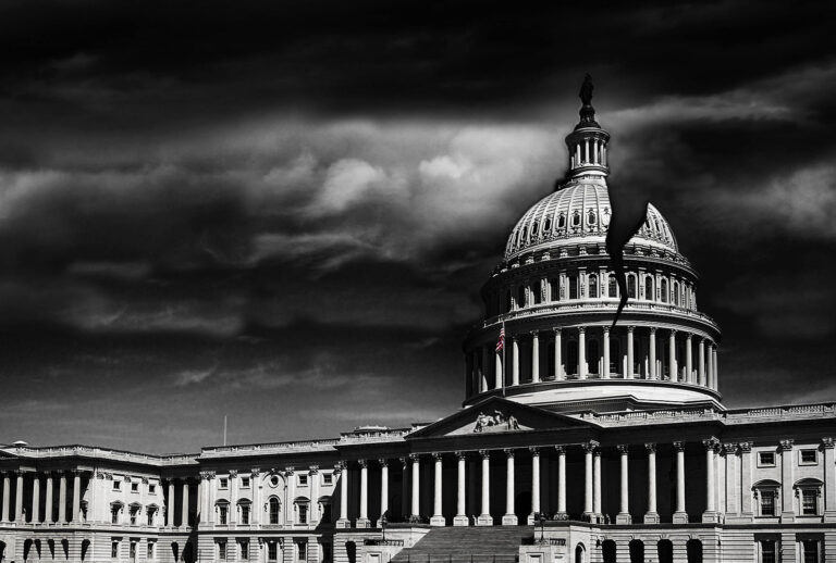 The United States capitol building with a crack in the dome (Getty Images)