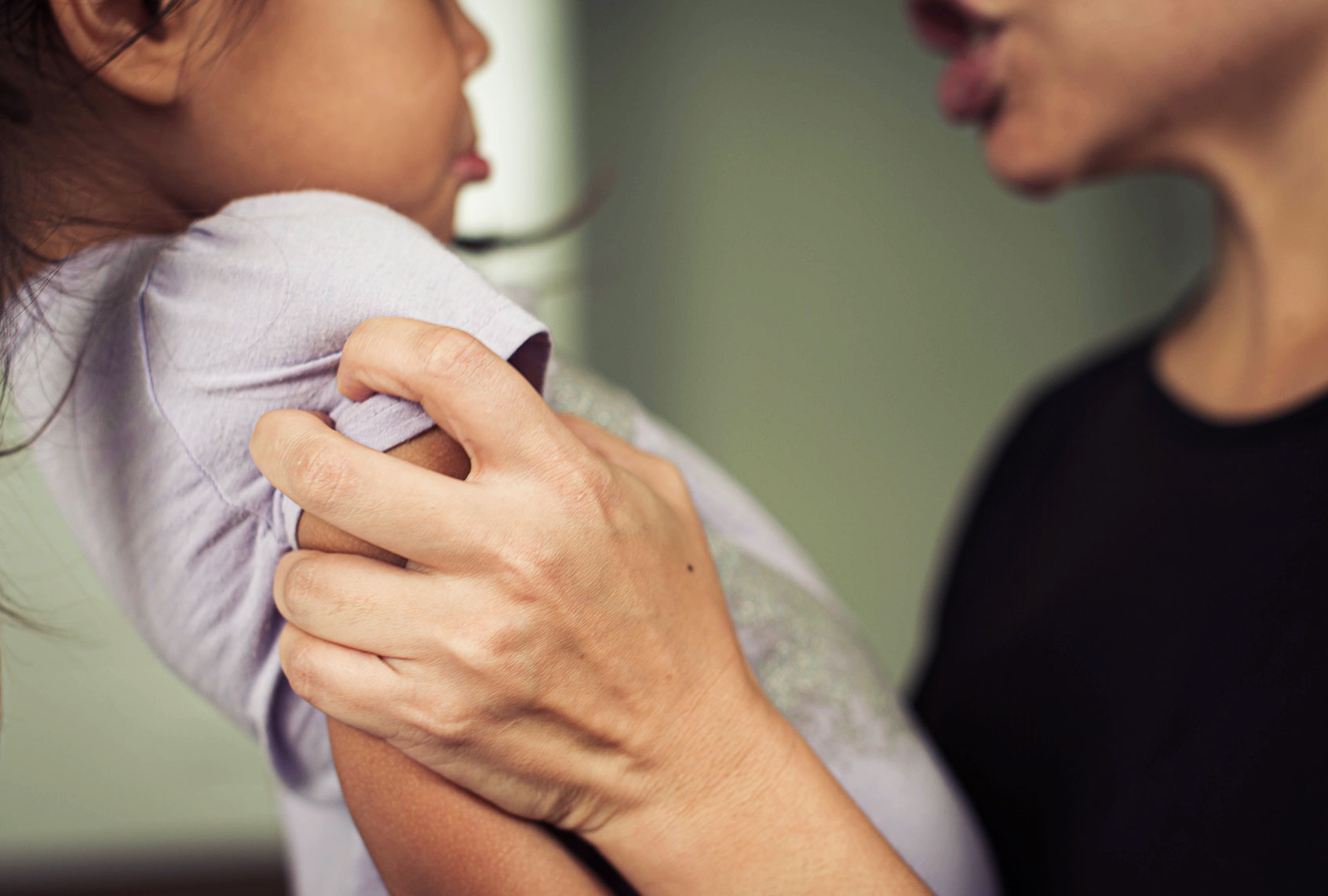 Angry mother yelling at her frightened child (Getty Images)
