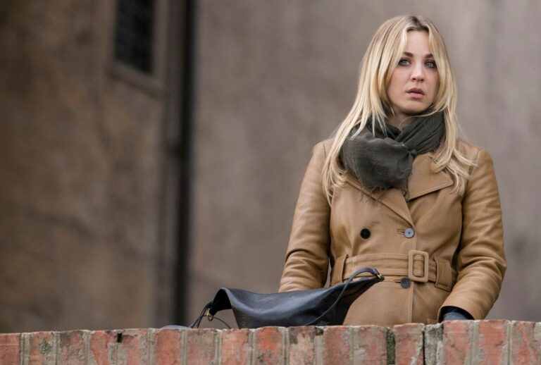 Kaley Cuoco in "The Flight Attendant" Season 1 finale (Colin Hutton/HBO Max)