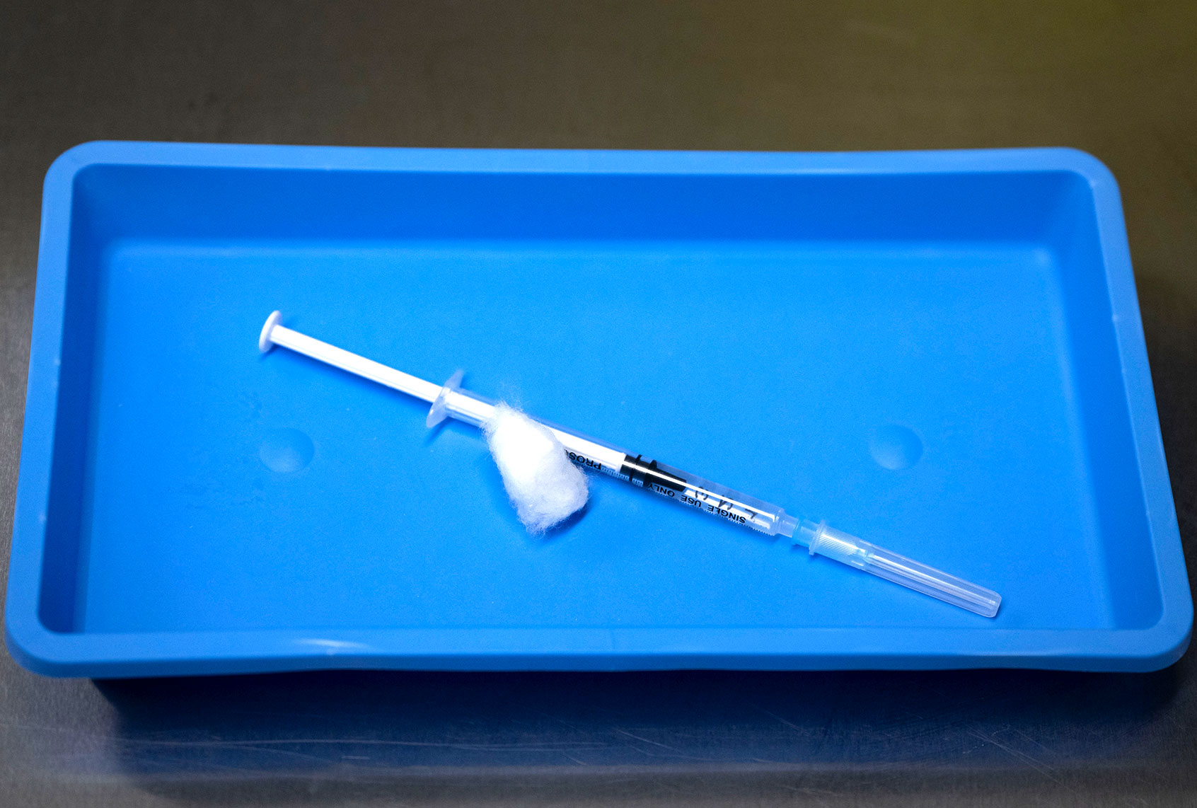 A Oxford-AstraZeneca vaccine prepared for a patient at Pontcae Medical Practice on January 4, 2021 in Merthyr Tydfil, Wales. The Oxford-AstraZeneca COVID-19 vaccine was administered at a handful of hospitals today before being rolled out to hundreds of GP-led sites across the country this week. (Matthew Horwood/Getty Images)