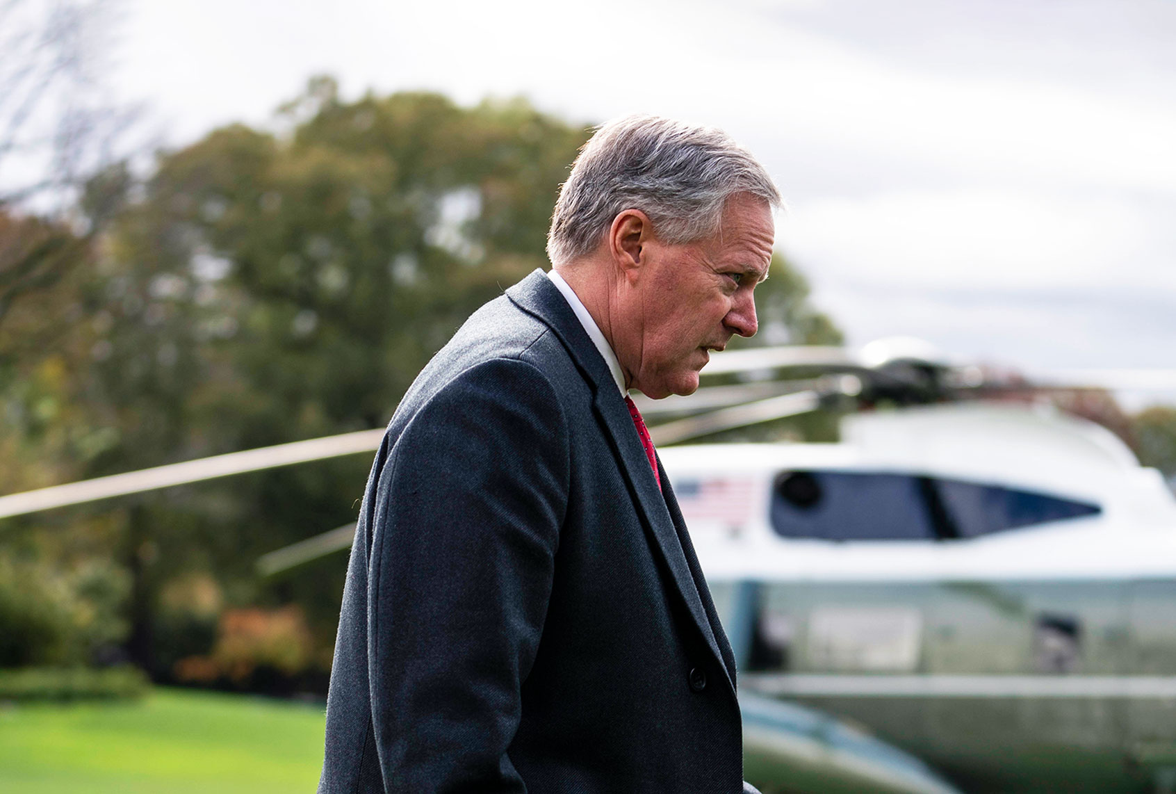 White House Chief of Staff Mark Meadows walks along the South Lawn before President Donald Trump departs from the White House on October 30, 2020 in Washington, DC. (Sarah Silbiger/Getty Images)