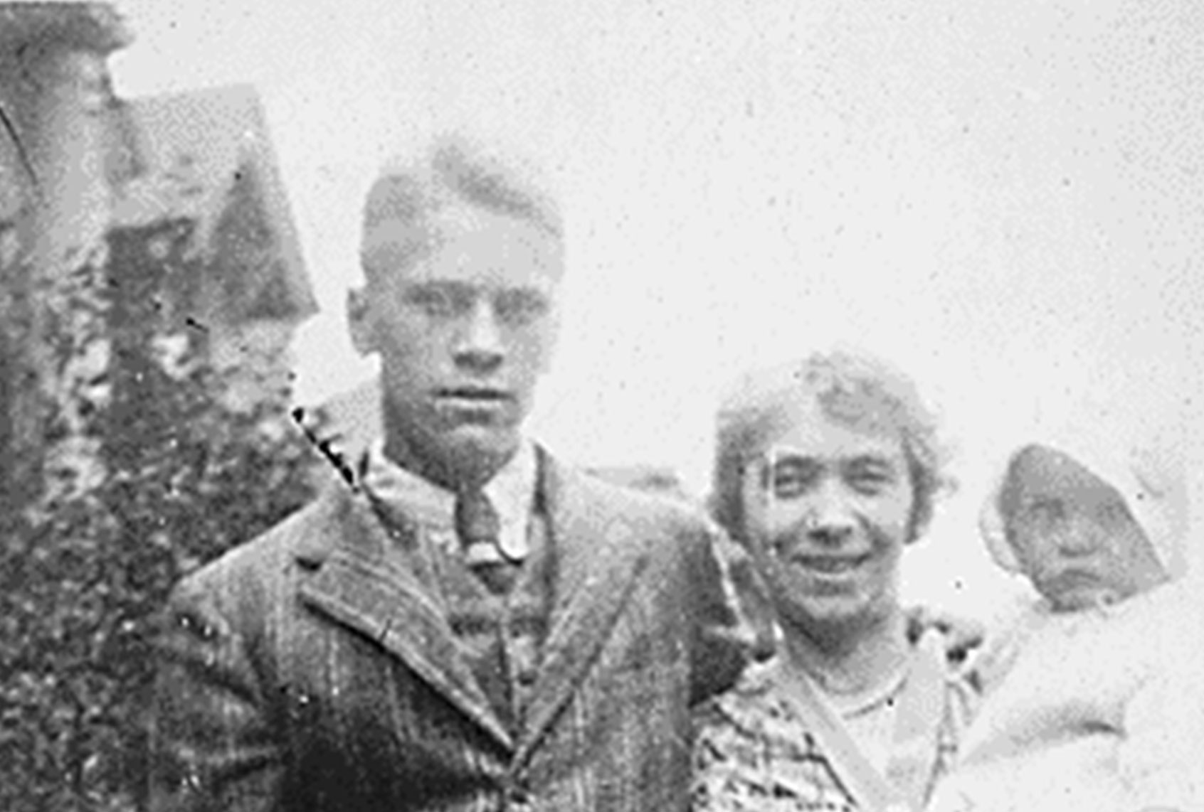 Gerald R. Ford, Jr. with his mother Dorothy Gardner Ford and half-brother Jim Ford. 1928 (Gerald R. Ford Presidential Library & Museum)