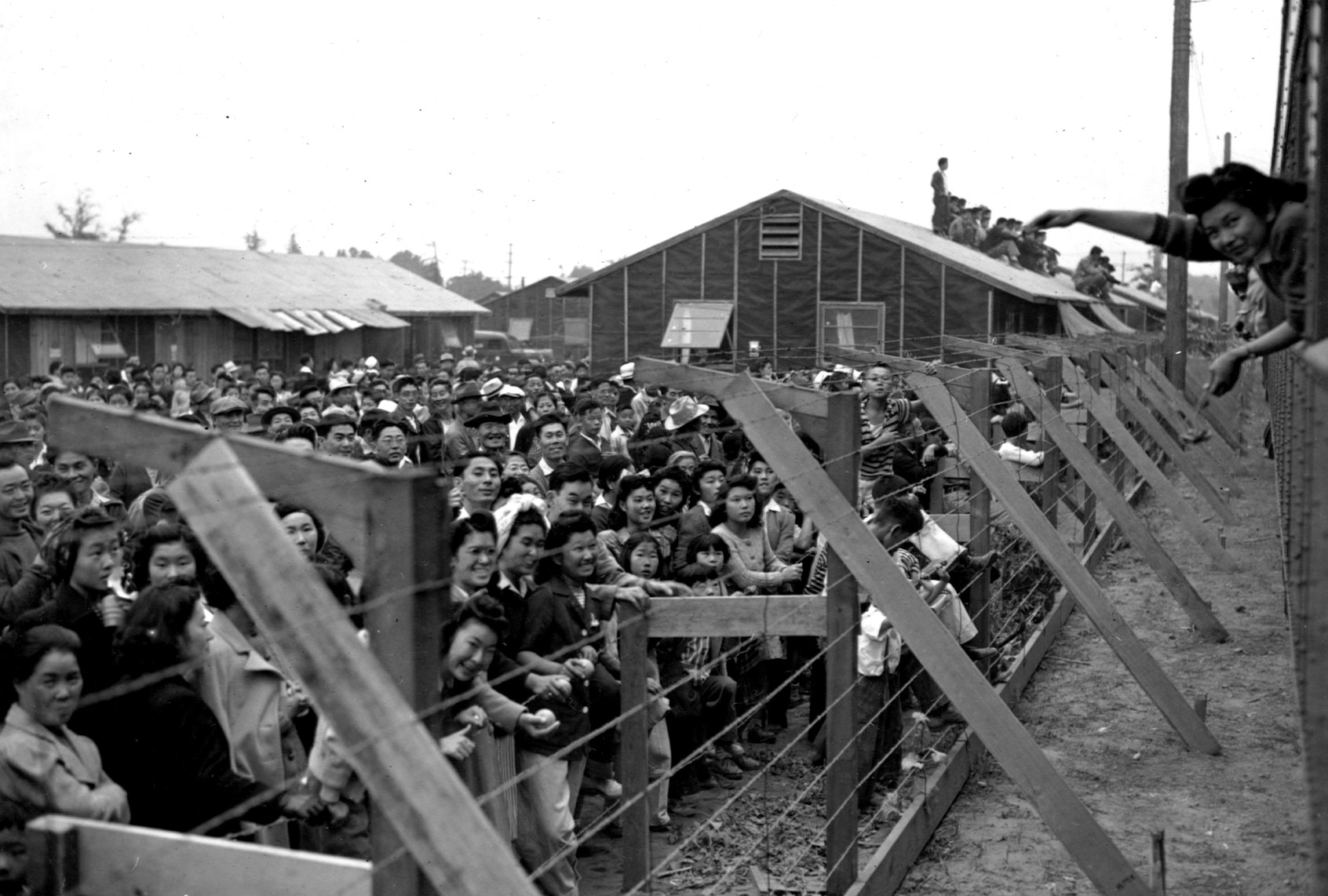 Japanese-Americans Interned at Santa Anita (Library of Congress/Corbis/VCG via Getty Images)