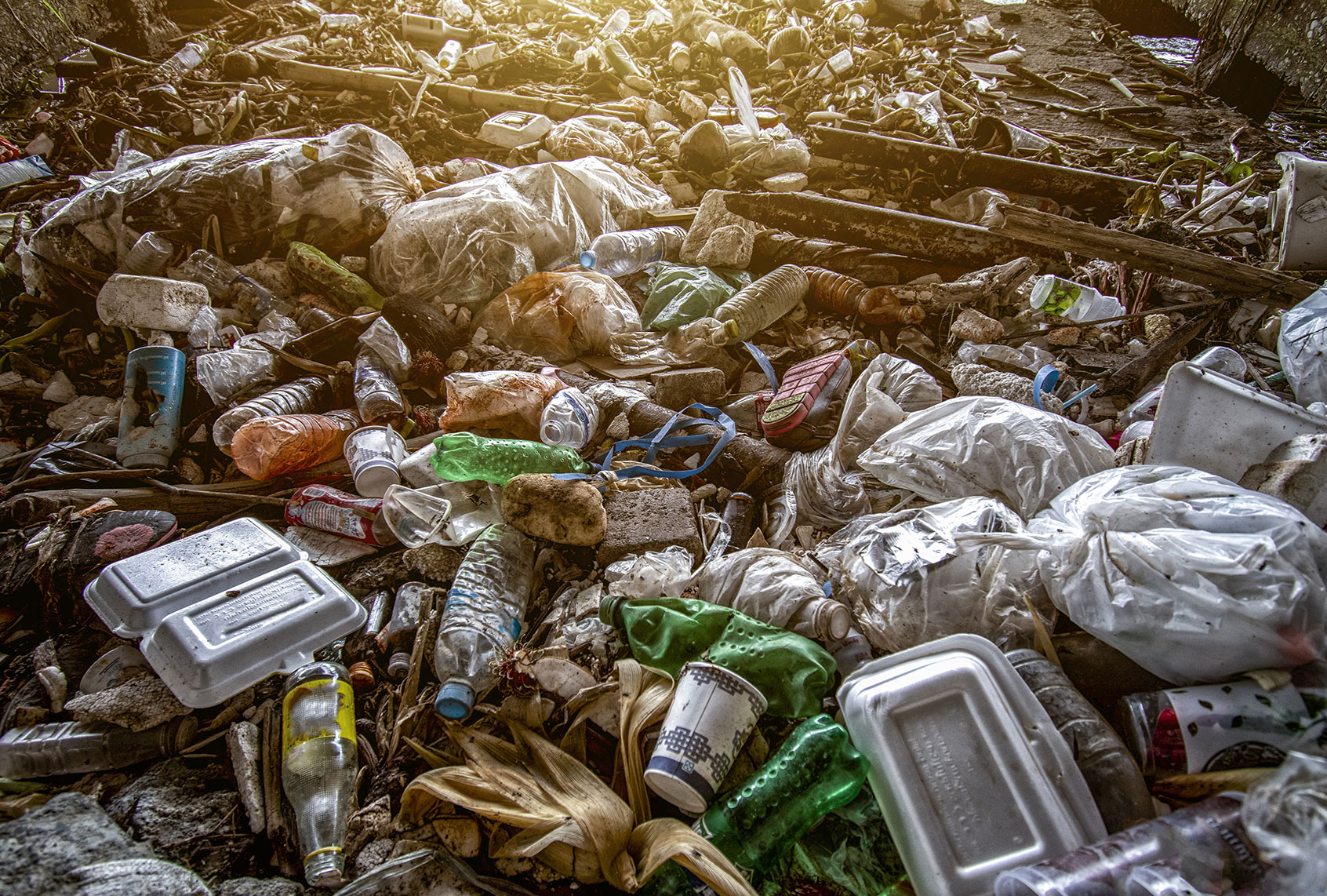 Garbage, pollution (Getty Images)