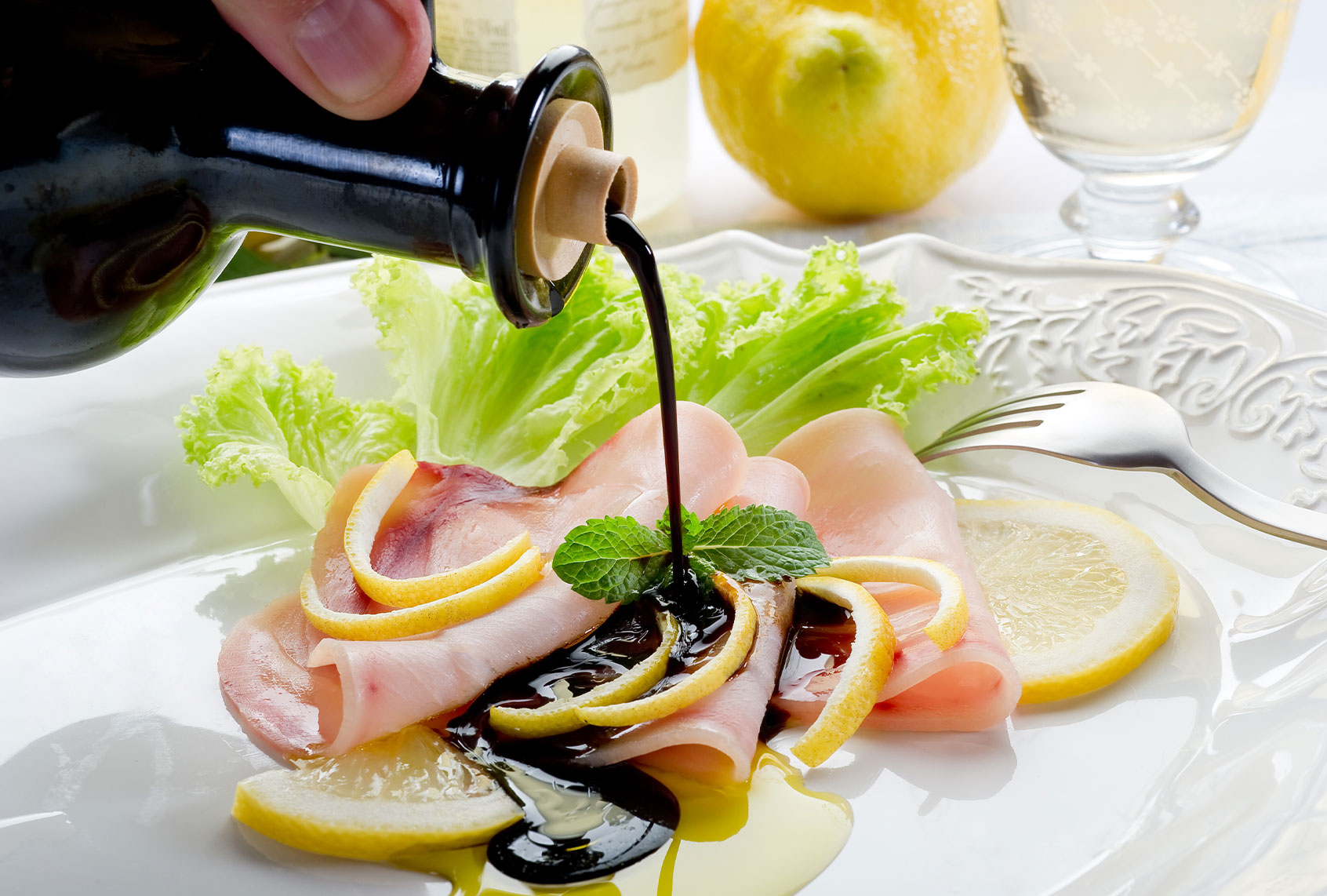 Balsamic vinegar over swordfish carpaccio (Getty Images)