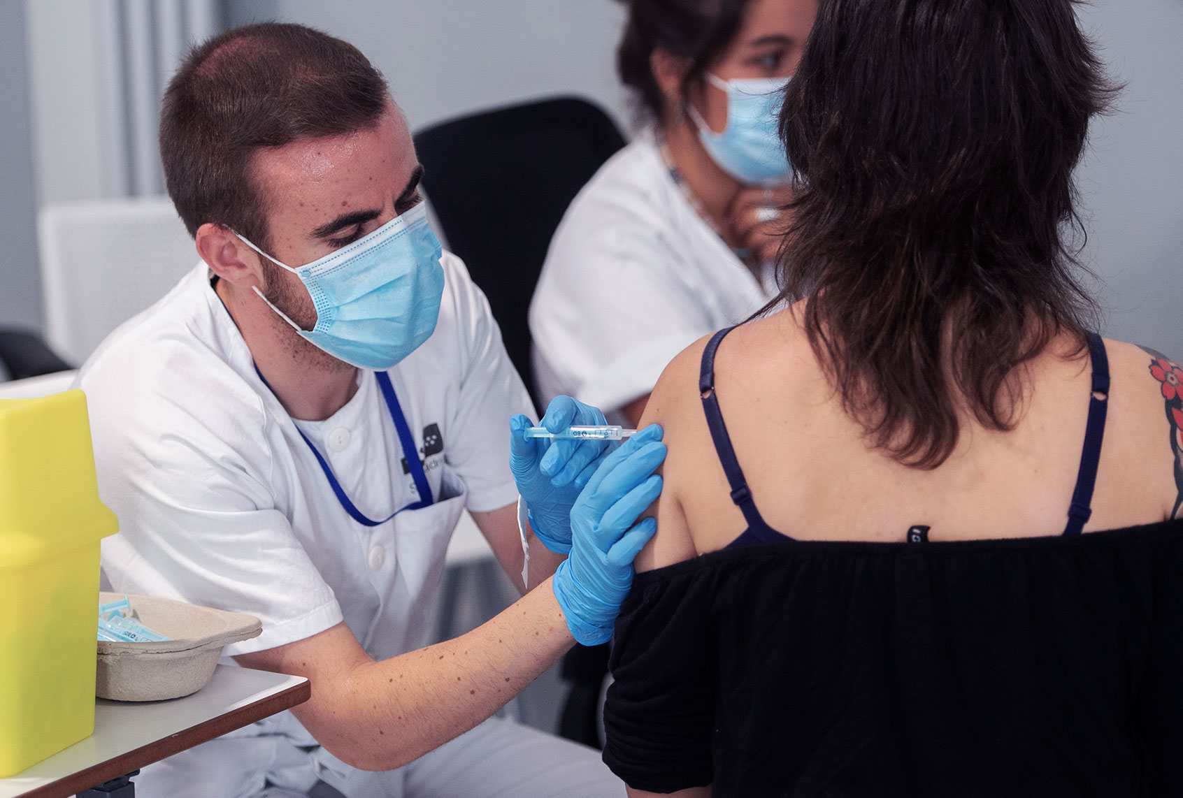 A young woman receives her first dose of the COVID-19 vaccine (Alberto Ortega/Europa Press via Getty Images)