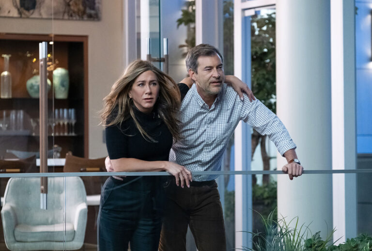 Jennifer Aniston and Mark Duplass in “The Morning Show" (Apple TV+)