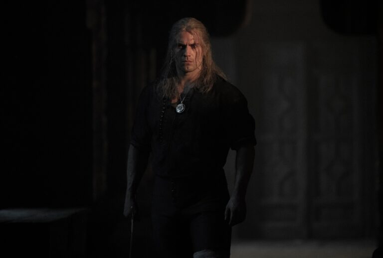 Henry Cavill in "The Witcher" (Jay Maidment/HBO Max)