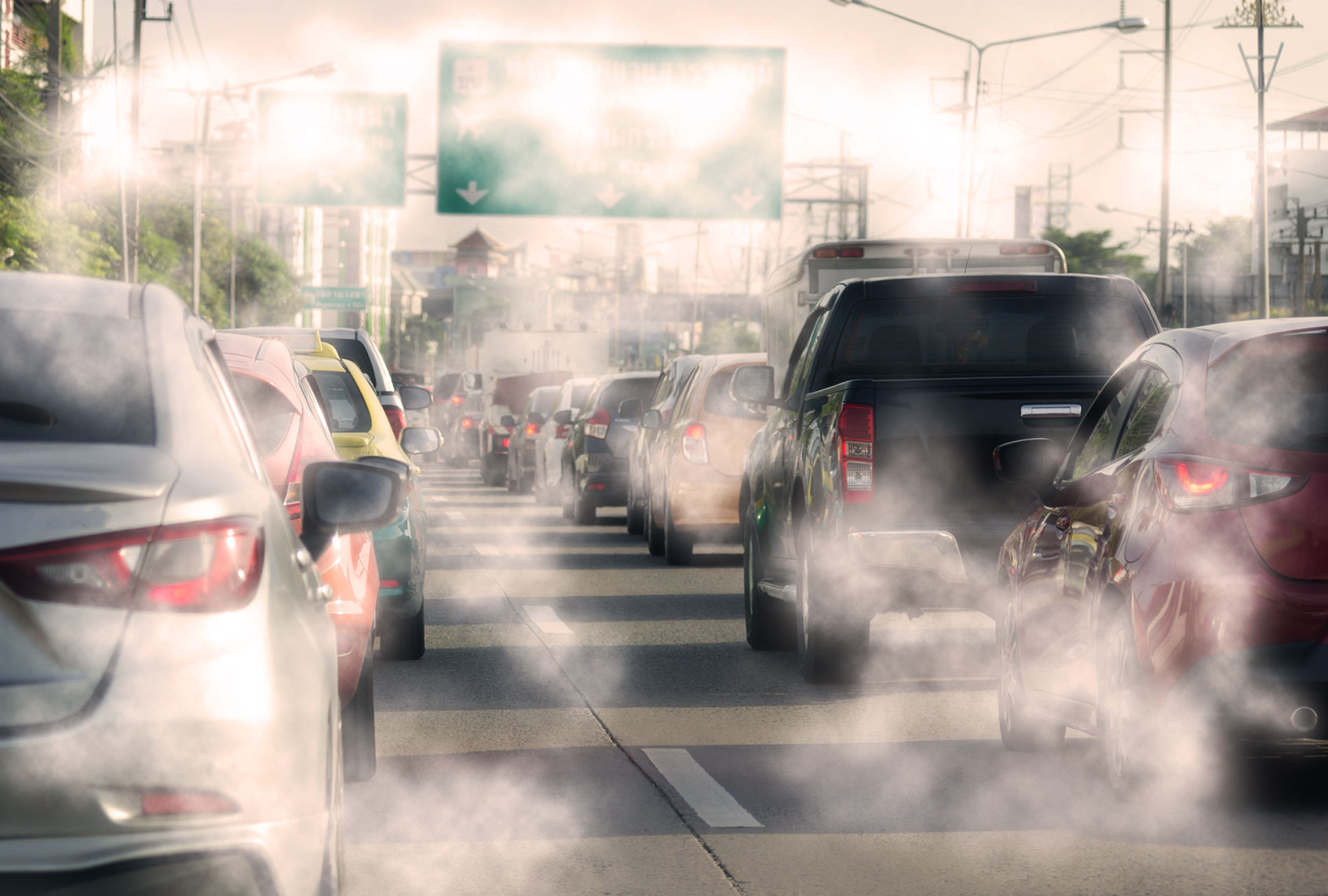 Smoke from the car exhaust (Getty Images/hirun)