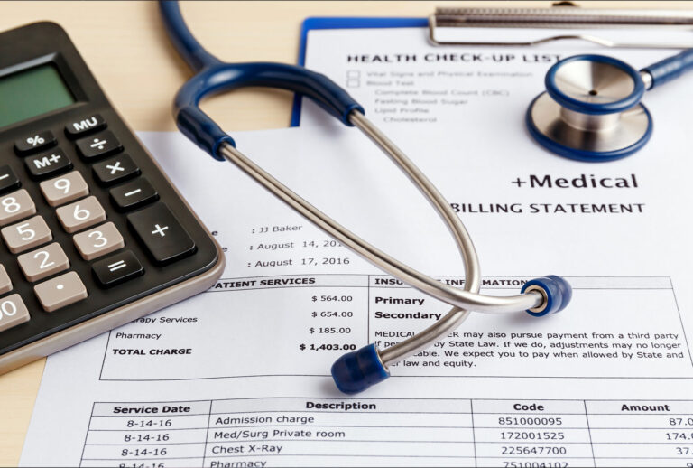 Medical Bill (Getty Images/everydayplus)