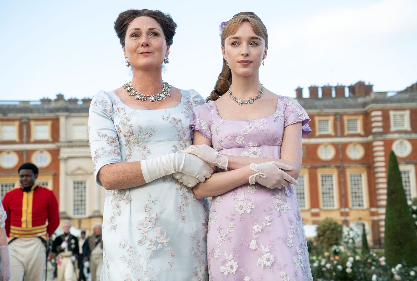 Ruth Gemmell as Lady Violet Bridgerton, Phoebe Dyvenor as Daphne Basset in "Bridgerton." (Liam Daniel/Netflix)