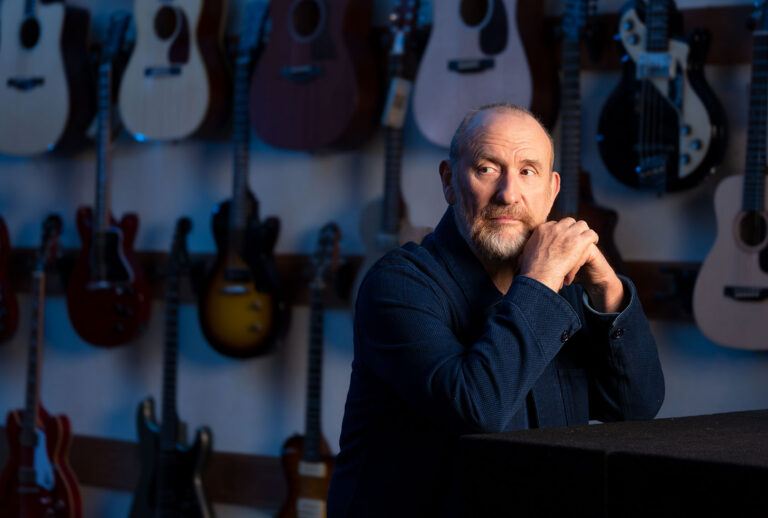 Colin Hay (Paul Mobley Studio)