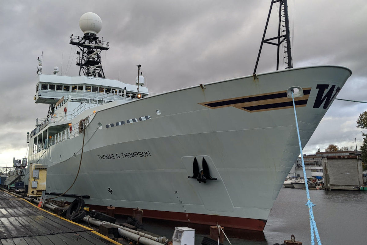 The RV Thomas G. Thompson, a research vessel owned and operated by the University of Washington. (Mark Harris for Undark)