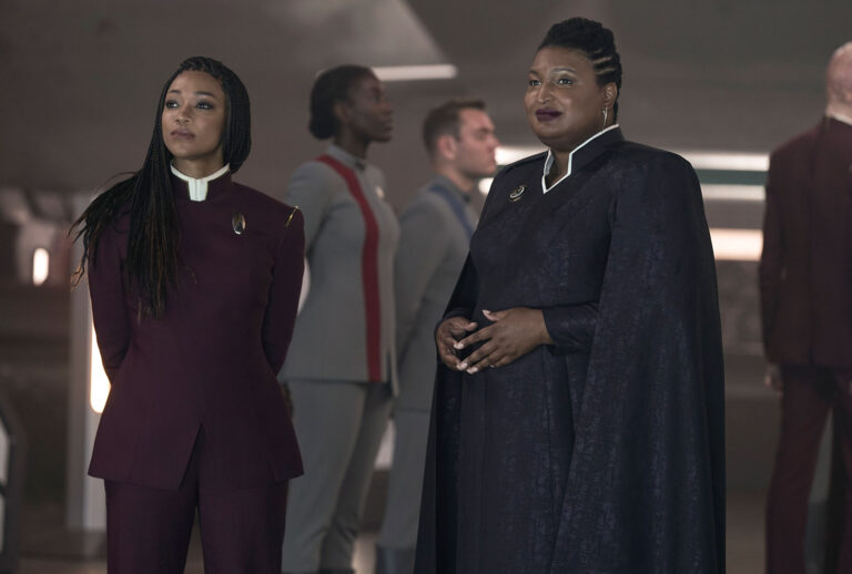 Sonequa Martin-Green as Burnham and Stacey Abrams as United Earth President in "Star Trek: Discovery" (Marni Grossman/Paramount+)
